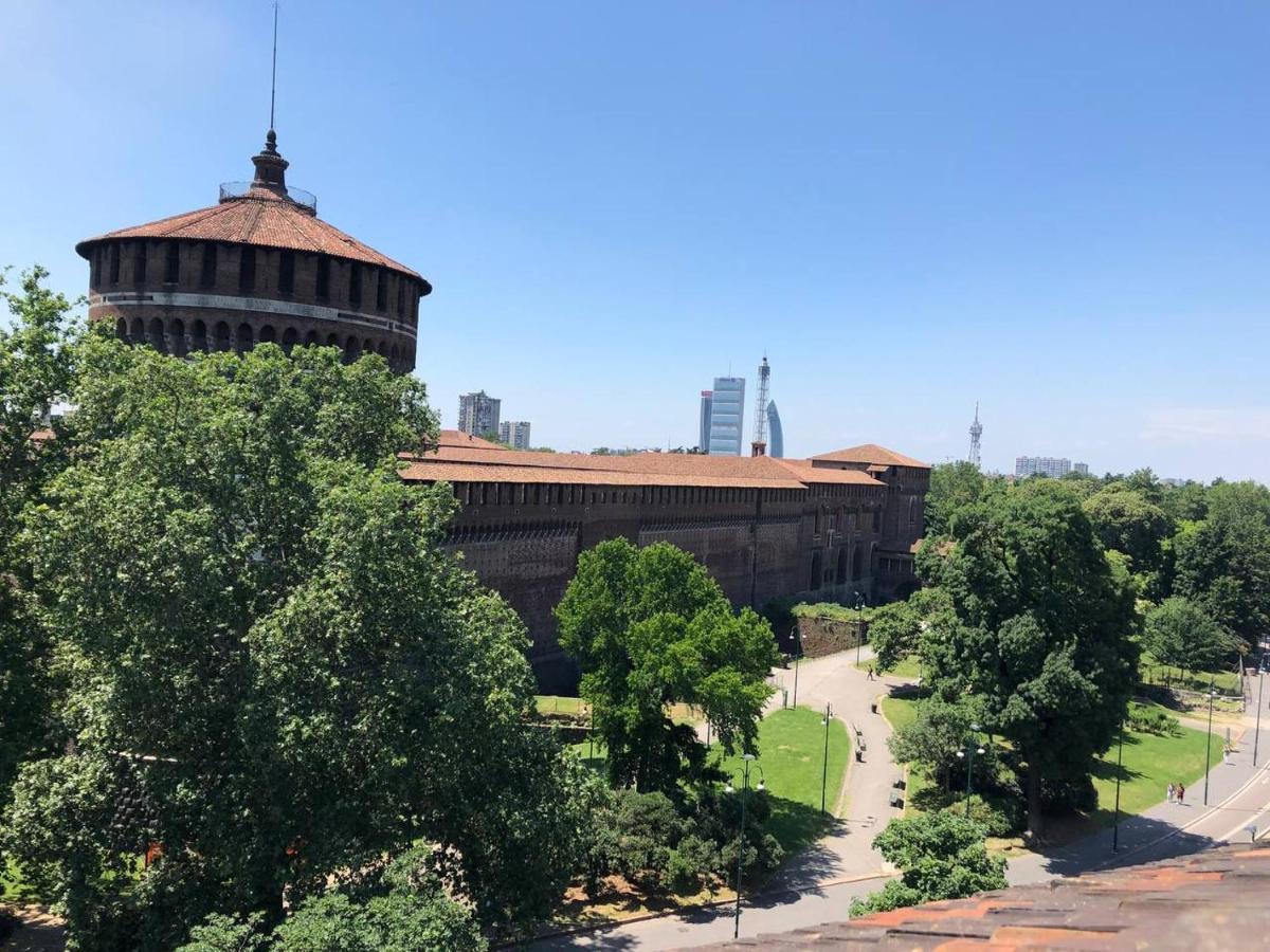 Breathtaking Castle View Youhosty - Quintino Sella ミラノ エクステリア 写真